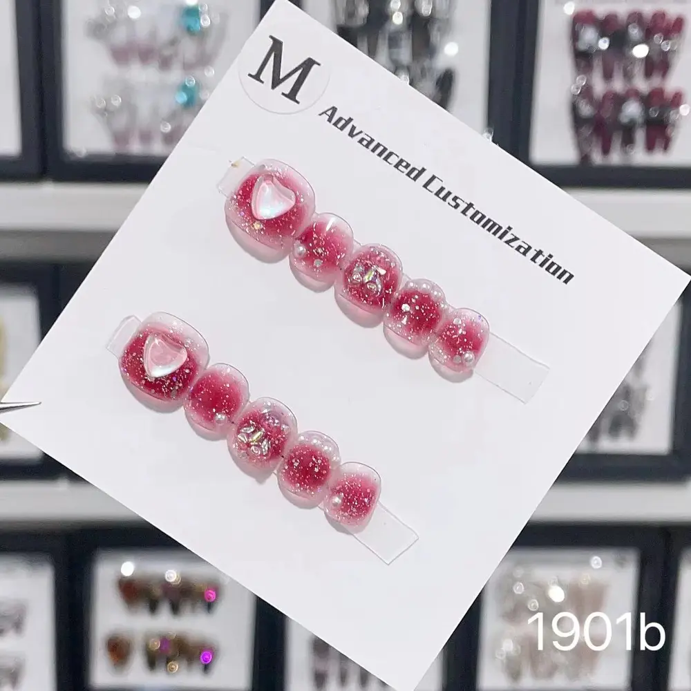 Teddy Ombre BB nail set from the customer catalog